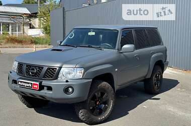 Внедорожник / Кроссовер Nissan Patrol 2006 в Киеве