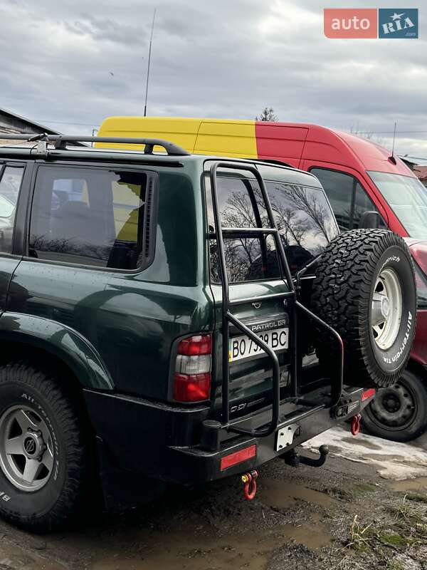 Позашляховик / Кросовер Nissan Patrol 2001 в Тернополі