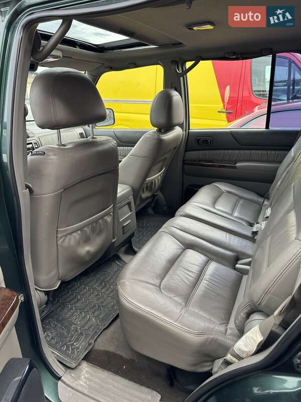 Позашляховик / Кросовер Nissan Patrol 2001 в Тернополі