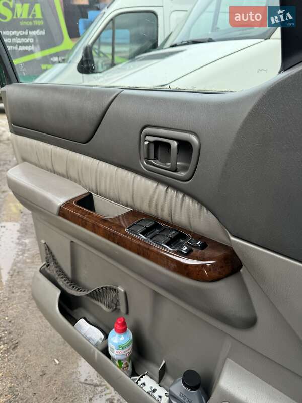 Позашляховик / Кросовер Nissan Patrol 2001 в Тернополі