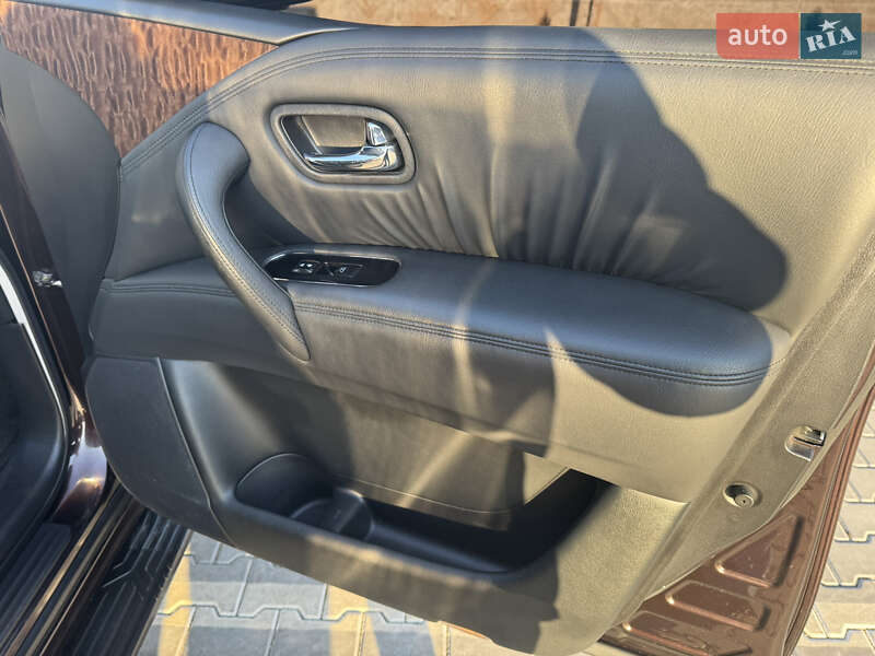 Внедорожник / Кроссовер Nissan Patrol 2011 в Одессе