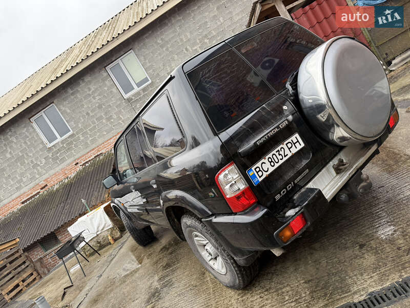 Позашляховик / Кросовер Nissan Patrol 2003 в Львові
