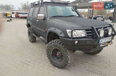 Внедорожник / Кроссовер Nissan Patrol 2004 в 