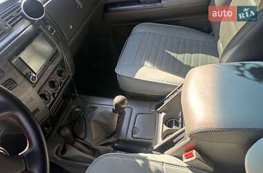 Внедорожник / Кроссовер Nissan Patrol 1998 в 