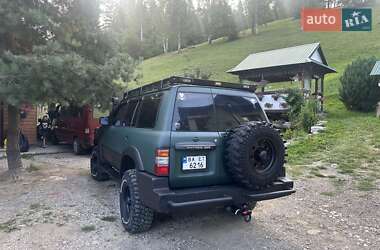 Внедорожник / Кроссовер Nissan Patrol 1998 в 