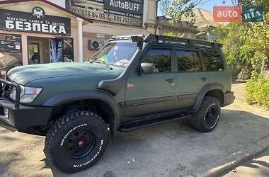 Внедорожник / Кроссовер Nissan Patrol 1998 в 