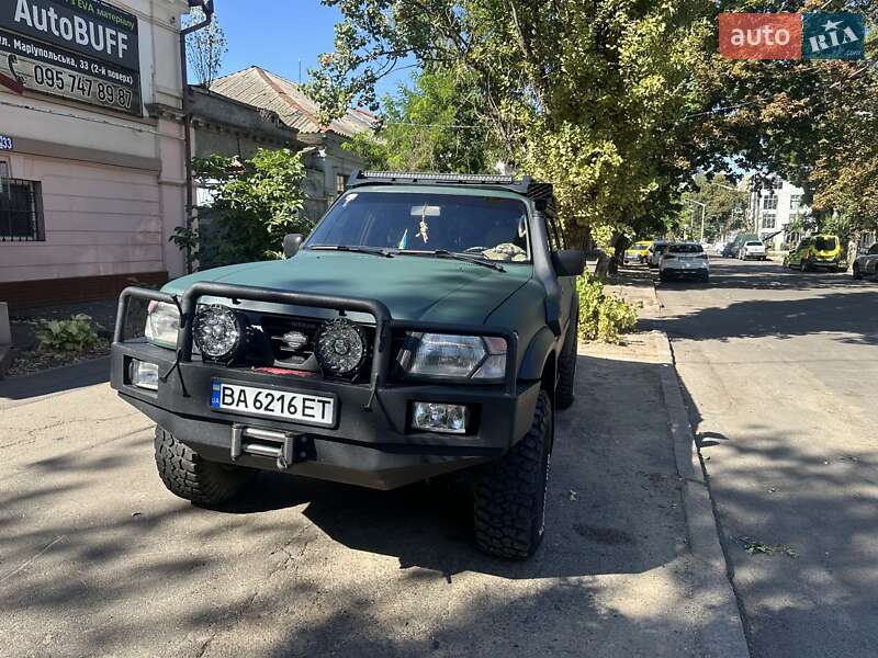 Позашляховик / Кросовер Nissan Patrol 1998 в Миколаєві