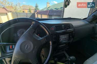 Внедорожник / Кроссовер Nissan Patrol 1999 в 