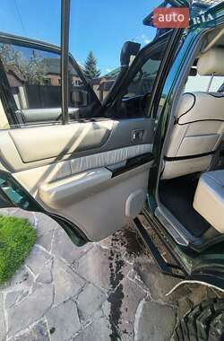 Внедорожник / Кроссовер Nissan Patrol 1999 в 