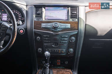 Позашляховик / Кросовер Nissan Patrol 2013 в 