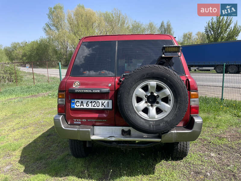 Внедорожник / Кроссовер Nissan Patrol 1998 в Каменке