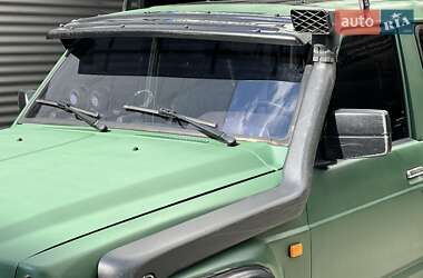 Внедорожник / Кроссовер Nissan Patrol 1987 в 