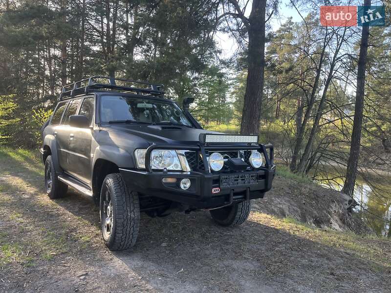 Позашляховик / Кросовер Nissan Patrol 2008 в 
