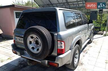 Внедорожник / Кроссовер Nissan Patrol 2003 в 