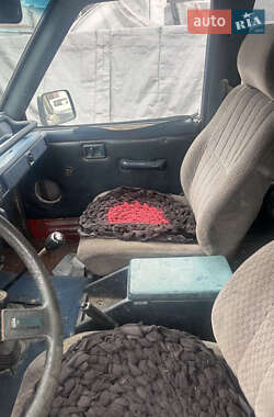 Позашляховик / Кросовер Nissan Patrol 1985 в 