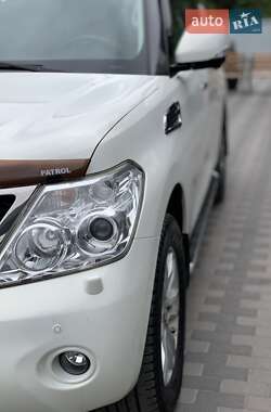 Внедорожник / Кроссовер Nissan Patrol 2011 в 