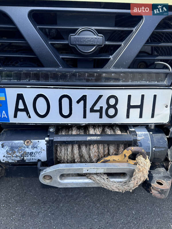 Позашляховик / Кросовер Nissan Patrol 2001 в Ужгороді