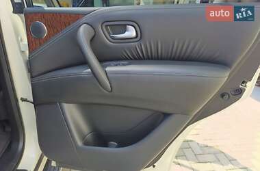 Позашляховик / Кросовер Nissan Patrol 2013 в 
