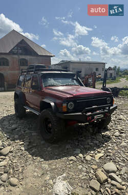 Внедорожник / Кроссовер Nissan Patrol 1992 в Тячеве