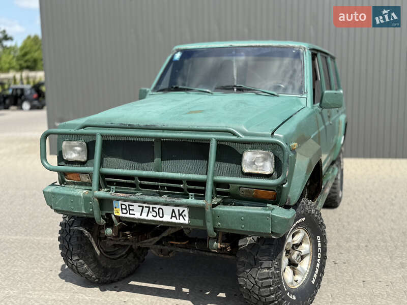 Позашляховик / Кросовер Nissan Patrol 1985 в Дрогобичі