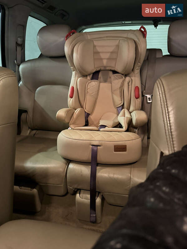 Позашляховик / Кросовер Nissan Patrol 2011 в Львові