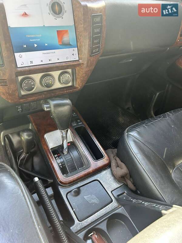 Позашляховик / Кросовер Nissan Patrol 2007 в Тячеві