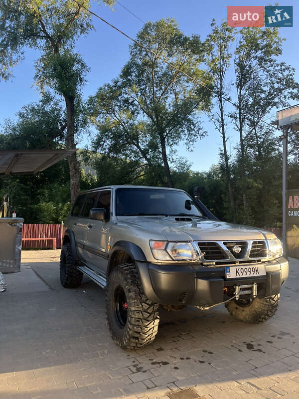 Nissan Patrol 2000