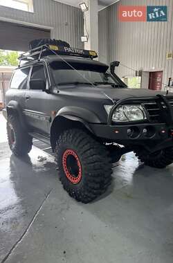 Позашляховик / Кросовер Nissan Patrol 2004 в Шостці