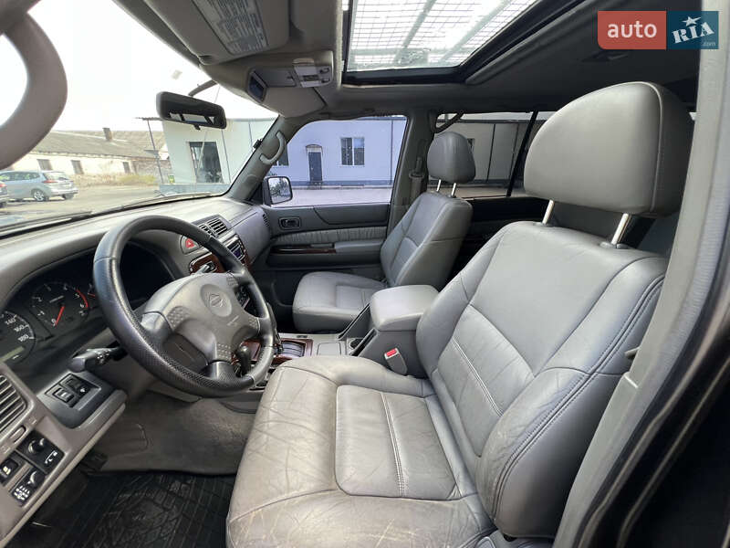 Позашляховик / Кросовер Nissan Patrol 2001 в Рівному