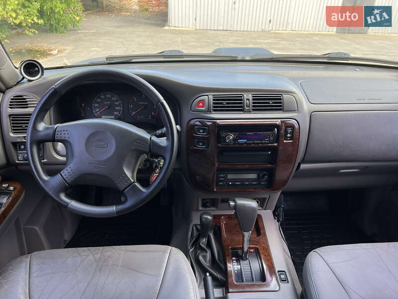 Позашляховик / Кросовер Nissan Patrol 2001 в Рівному