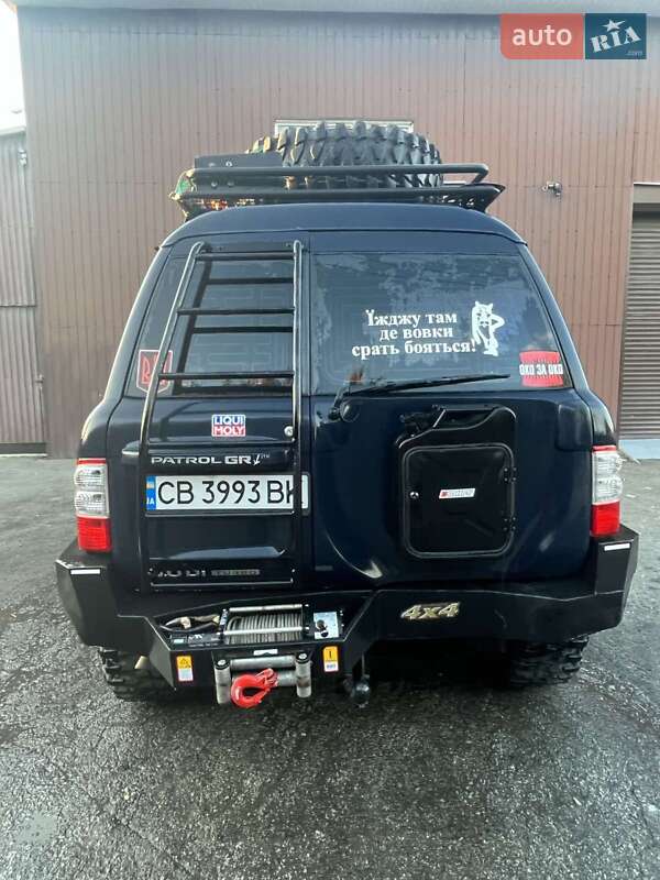 Позашляховик / Кросовер Nissan Patrol 2004 в Новгород-Сіверському