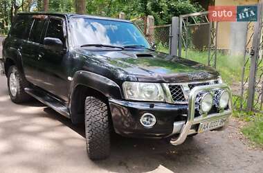Позашляховик / Кросовер Nissan Patrol 2006 в Києві