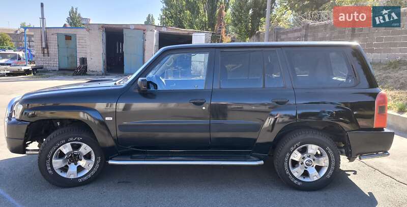Позашляховик / Кросовер Nissan Patrol 2008 в Києві