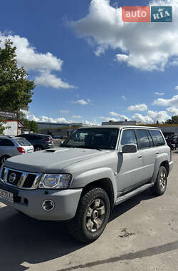 Внедорожник / Кроссовер Nissan Patrol 2005 в Львове