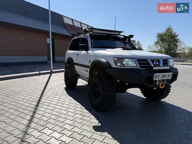 Позашляховик / Кросовер Nissan Patrol 1998 в Кривому Розі