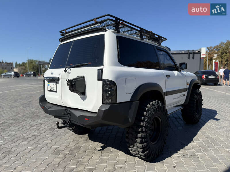 Позашляховик / Кросовер Nissan Patrol 1998 в Кривому Розі