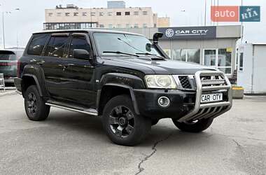 Внедорожник / Кроссовер Nissan Patrol 2005 в Киеве