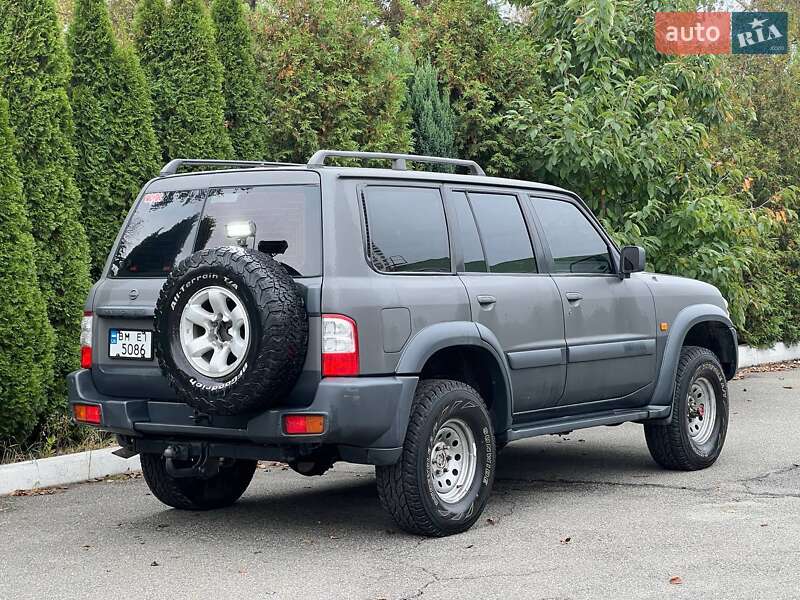 Позашляховик / Кросовер Nissan Patrol 2003 в Києві