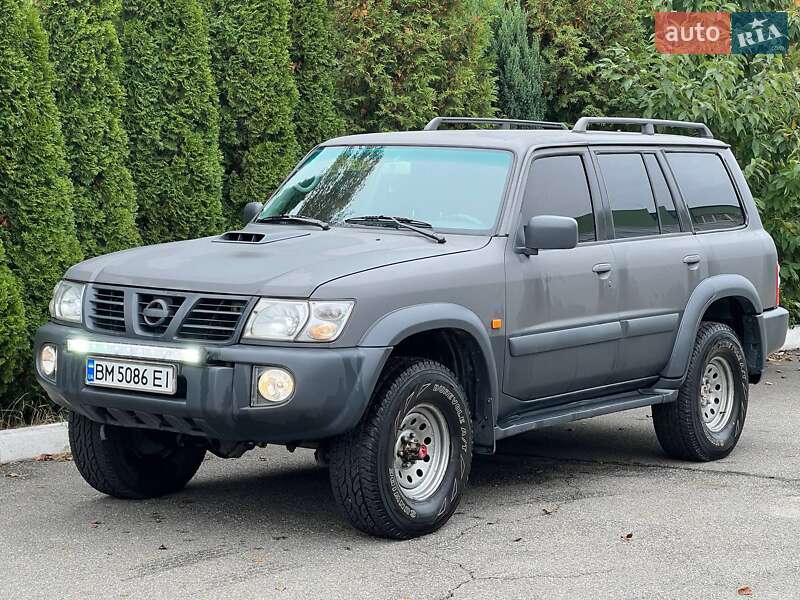 Позашляховик / Кросовер Nissan Patrol 2003 в Києві