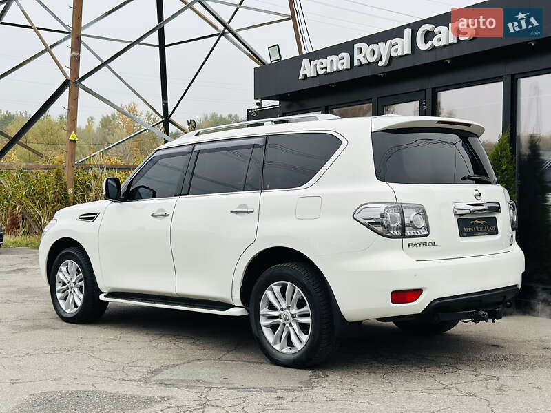 Внедорожник / Кроссовер Nissan Patrol 2011 в Харькове