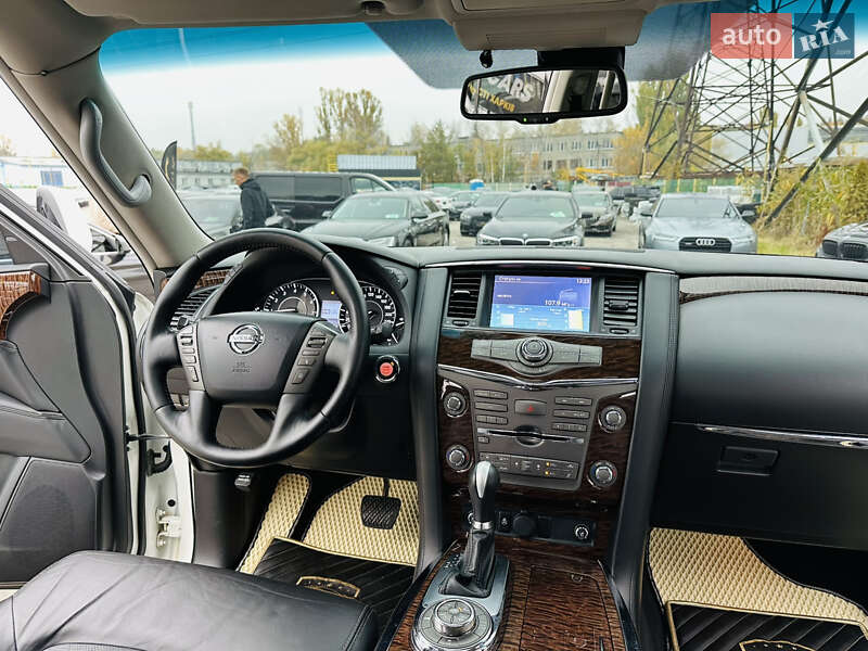 Внедорожник / Кроссовер Nissan Patrol 2011 в Харькове