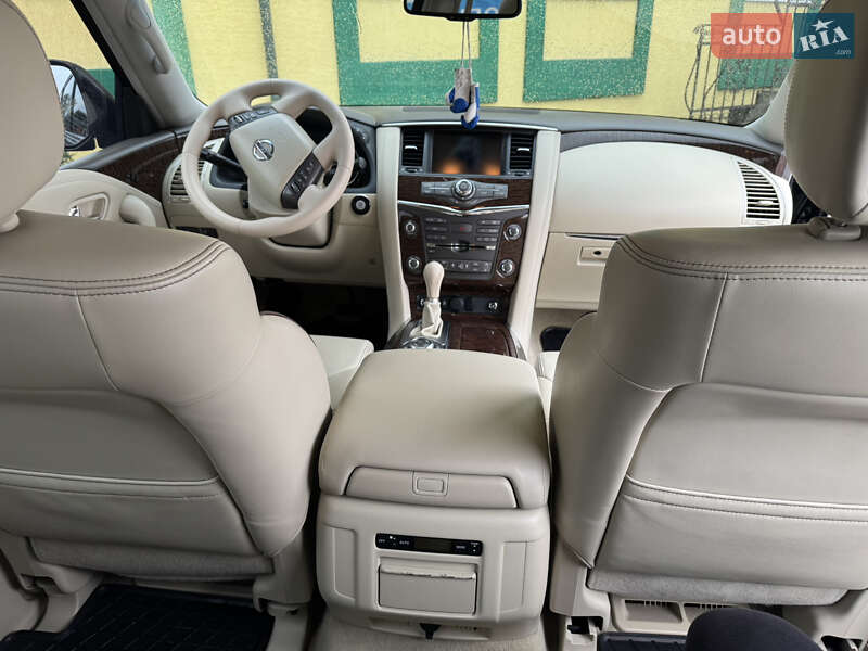 Позашляховик / Кросовер Nissan Patrol 2010 в Стрию