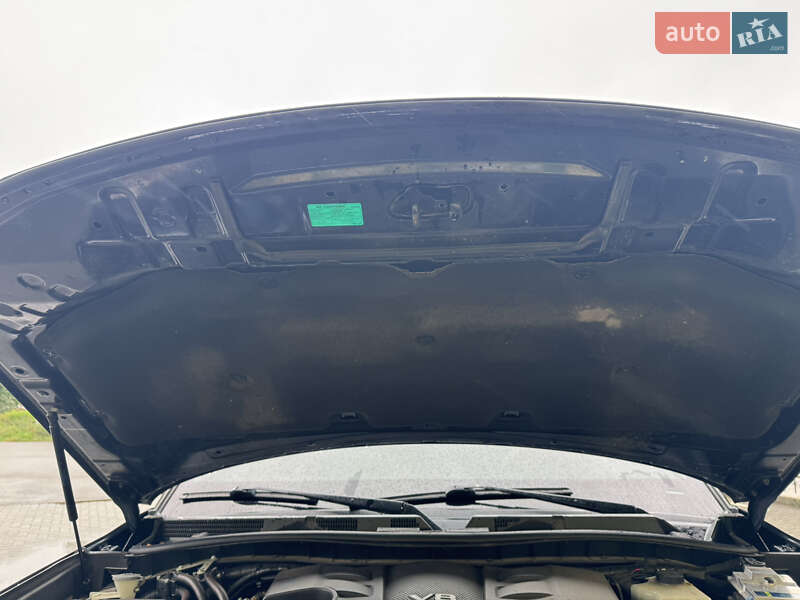 Позашляховик / Кросовер Nissan Patrol 2010 в Стрию