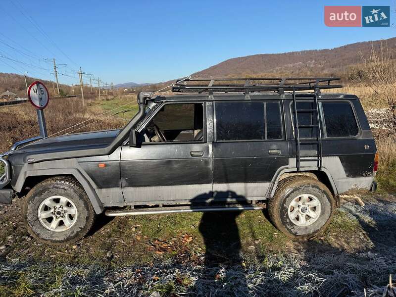 Внедорожник / Кроссовер Nissan Patrol 1992 в Перечине
