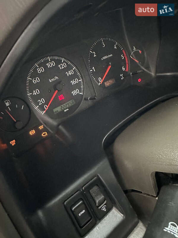 Внедорожник / Кроссовер Nissan Patrol 2000 в Тячеве