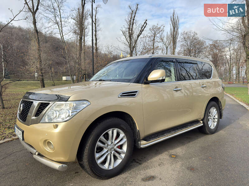 Внедорожник / Кроссовер Nissan Patrol 2011 в Киеве