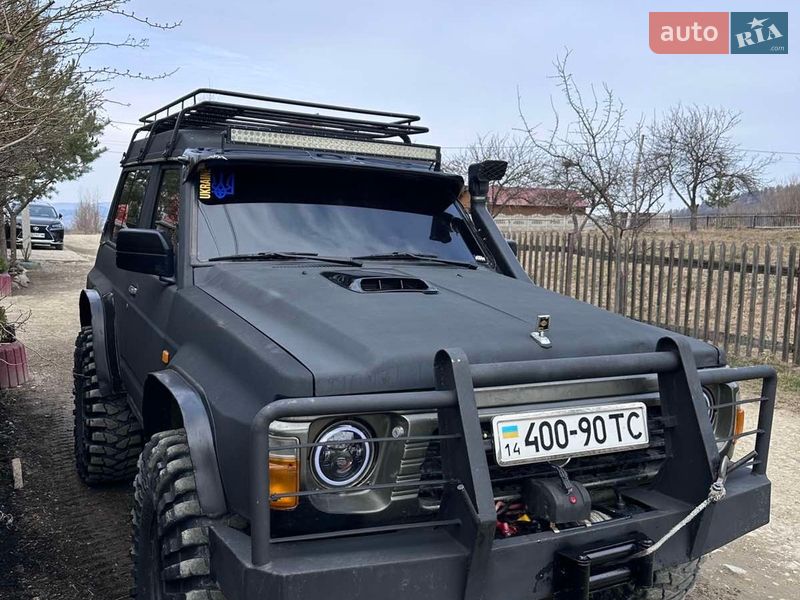 Позашляховик / Кросовер Nissan Patrol 1992 в Івано-Франківську