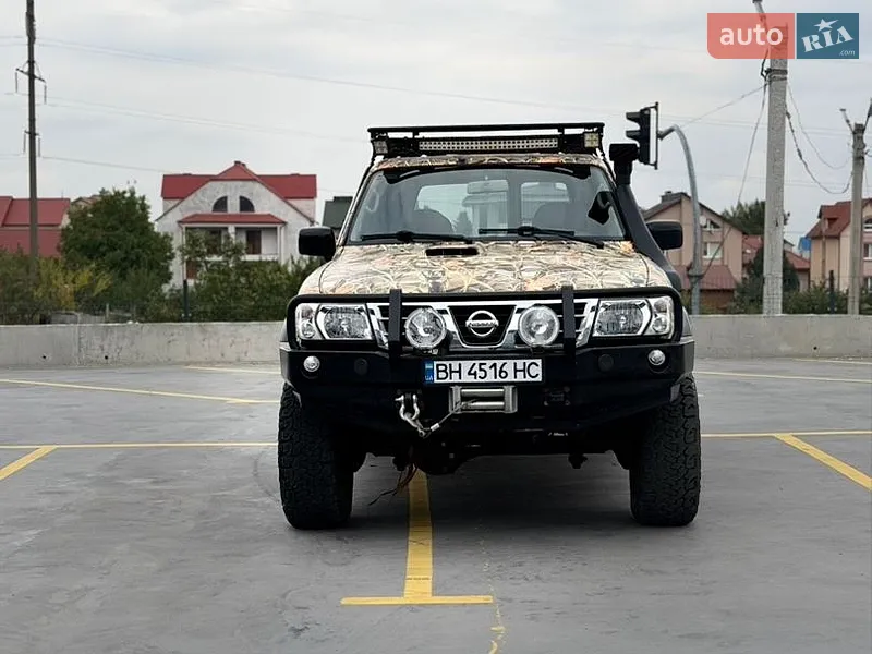 Nissan Patrol 2000