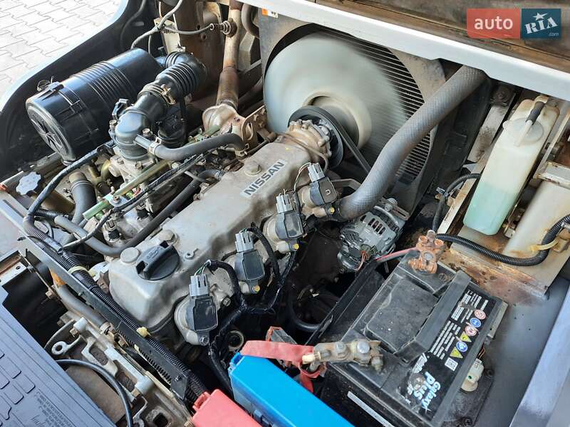 Вилочный погрузчик Nissan PH 2004 в Тернополе