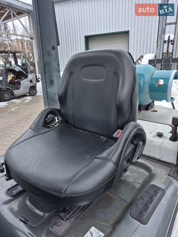 Вилочный погрузчик Nissan PH 2008 в Тернополе фото 8 Вилочный погрузчик Nissan PH 2008 в Тернополе